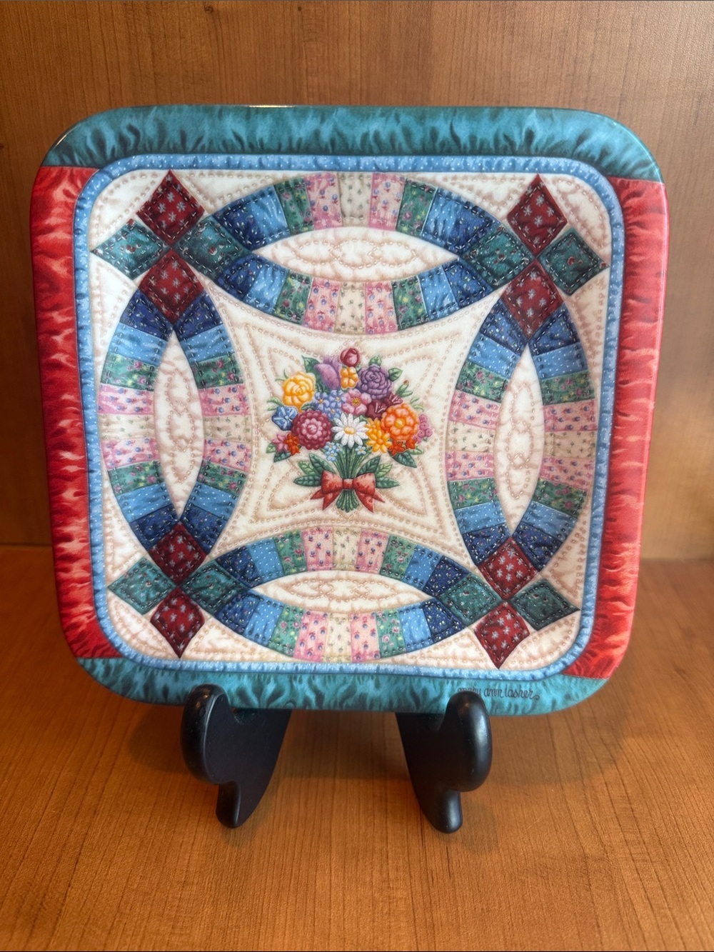 The Bradford Exchange “The Wedding Ring” Quilt Inspired Decorative Plate